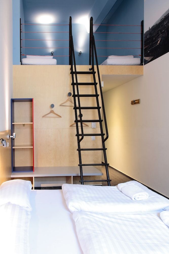 Maverick Budapest Soho Family Quadruple Room 2