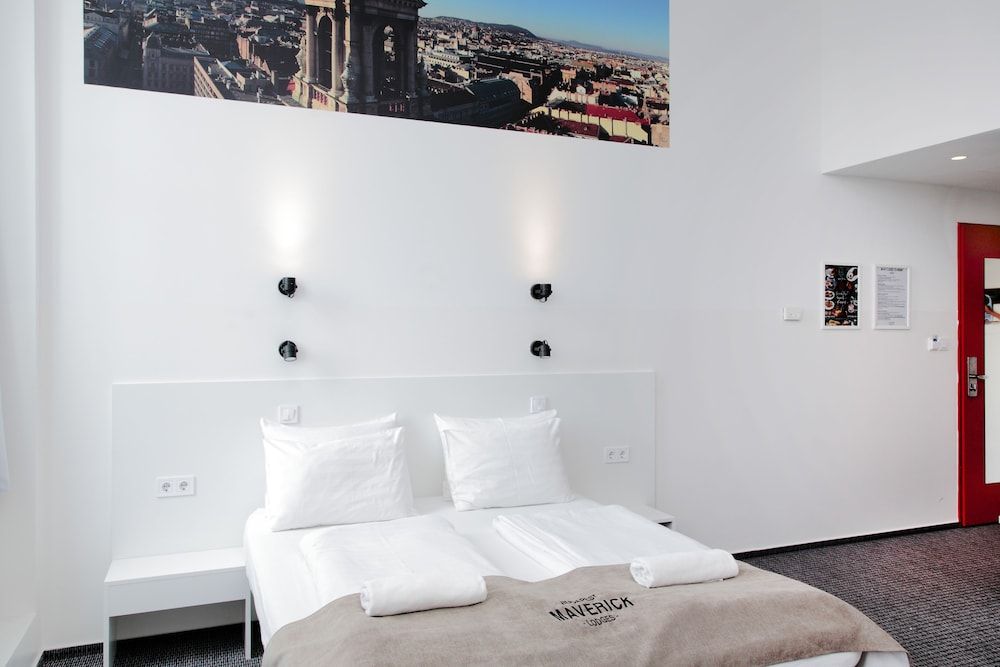 Maverick Budapest Soho Family Quadruple Room 2