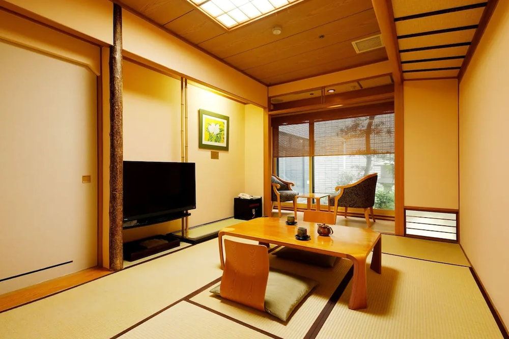 undefined Kanazawa Hakuchoro Hotel Sanraku 2
