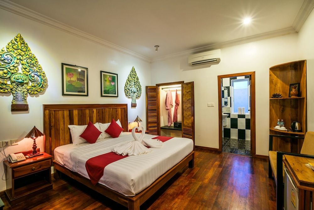 Premier Deluxe Pool View Room with  Terrace