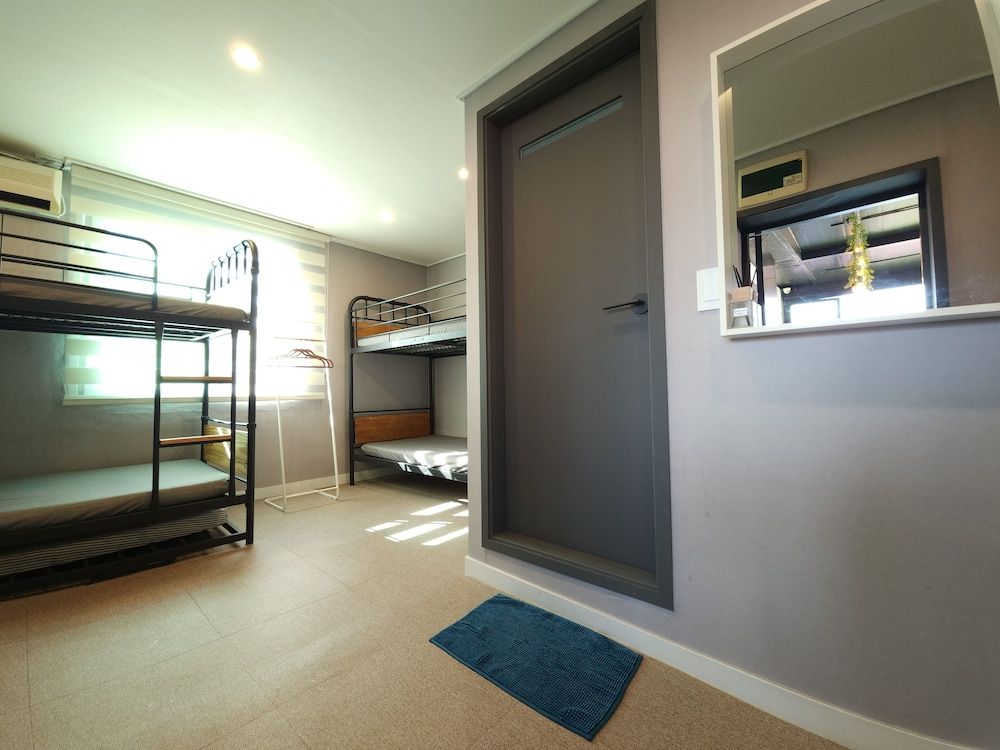 undefined OYO Hostel Dongdaemun 1 3