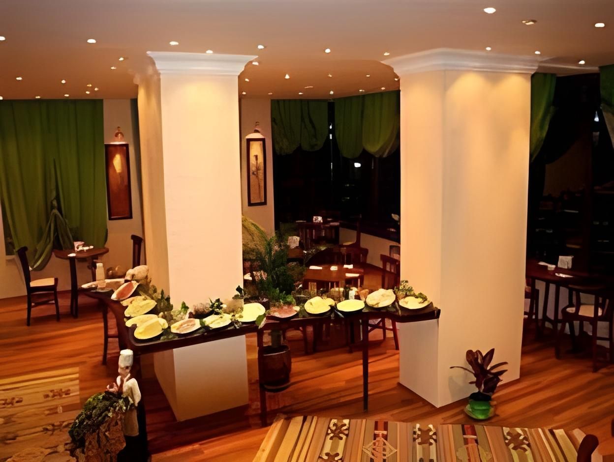 undefined Triana Hotel 9