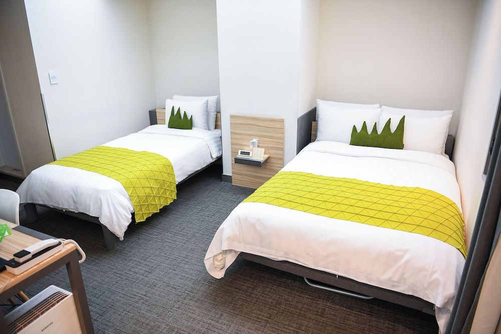 undefined Metro Hotel 7