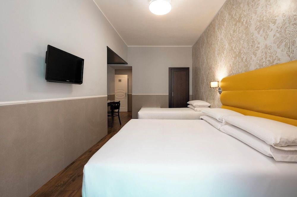 undefined Hotel Virgilio 2