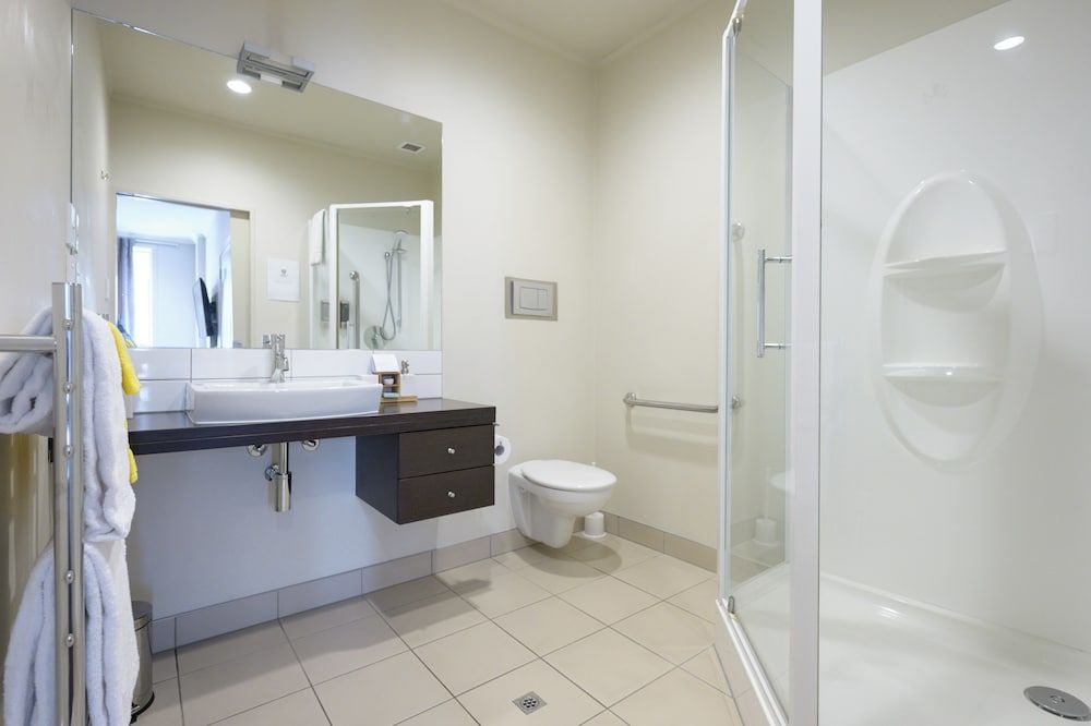 U Residence Hotel, Signature Collection by BW Studio, 1 Queen Bed, Harbor View 10