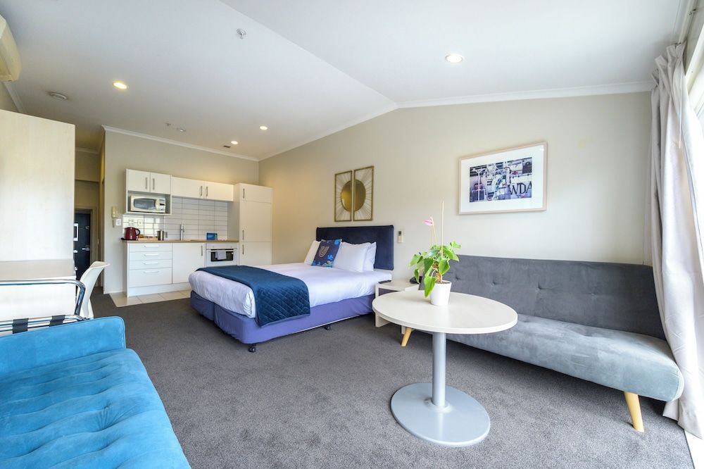 U Residence Hotel, Signature Collection by BW Studio, 1 King Bed 7