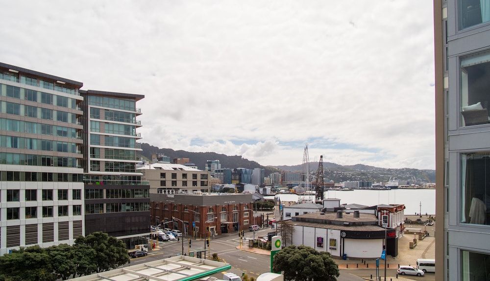 U Residence Hotel, Signature Collection by BW Studio, 1 Queen Bed, Harbor View 9