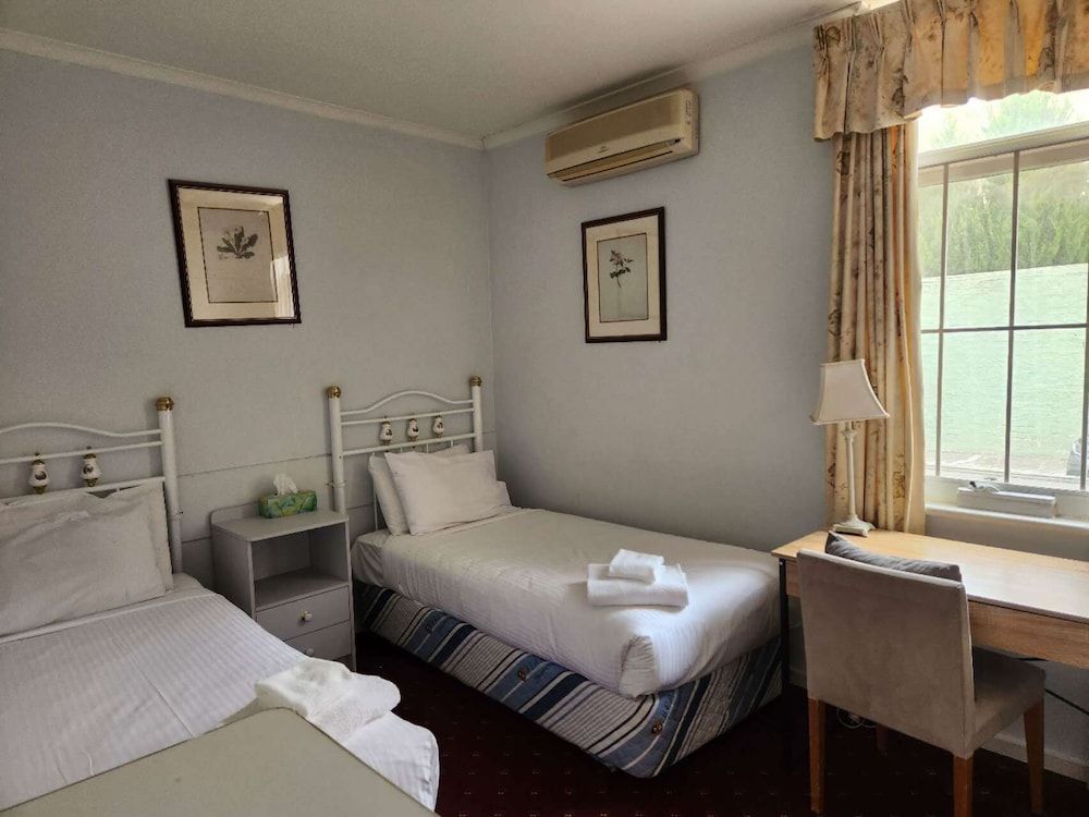 Georgian Court Inn Twin Room