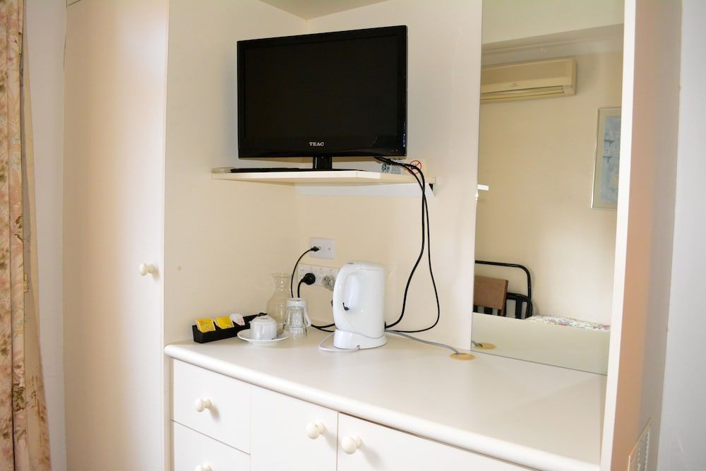 Georgian Court Inn Standard Single Room 4