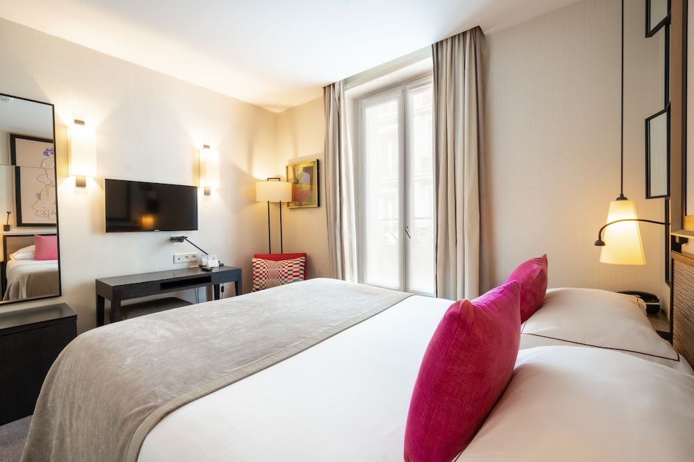 Hotel Balmoral Classic Room, 1 Queen Bed 2