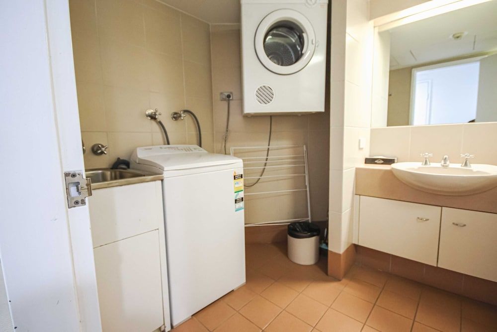 Dockside Brisbane Standard Apartment, 2 Bedrooms 9