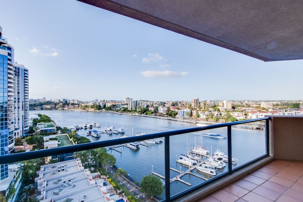 Dockside Brisbane Standard Apartment, 2 Bedrooms 5