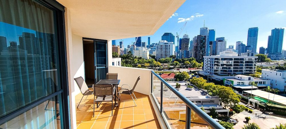 Dockside Brisbane Standard Apartment, 2 Bedrooms 7