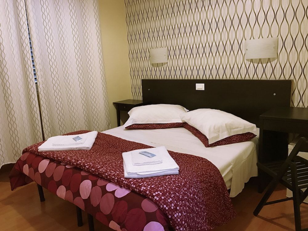 The Place in Rome Double Room, Ensuite 2