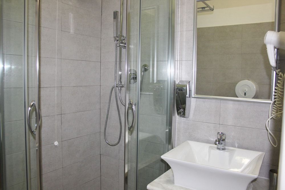 The Place in Rome Double Room, Ensuite 15