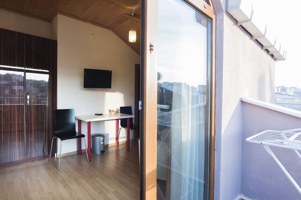 Blueway Hotel Residence Deluxe Suite with Balcony 10