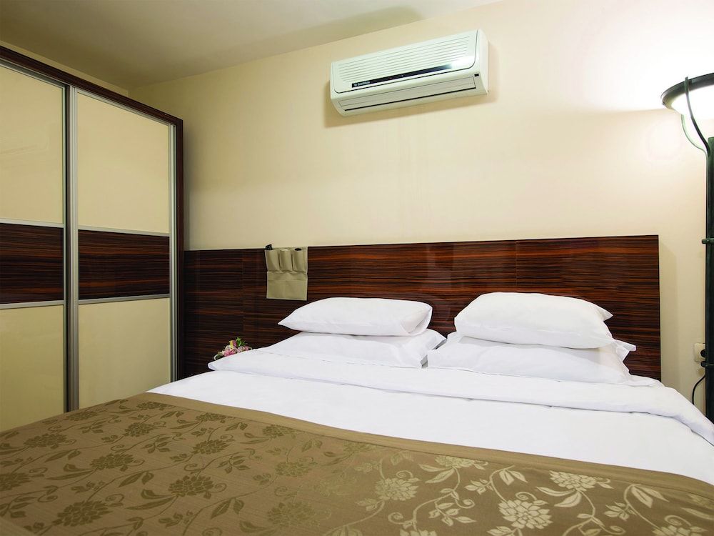 Blueway Hotel Residence Economy Room