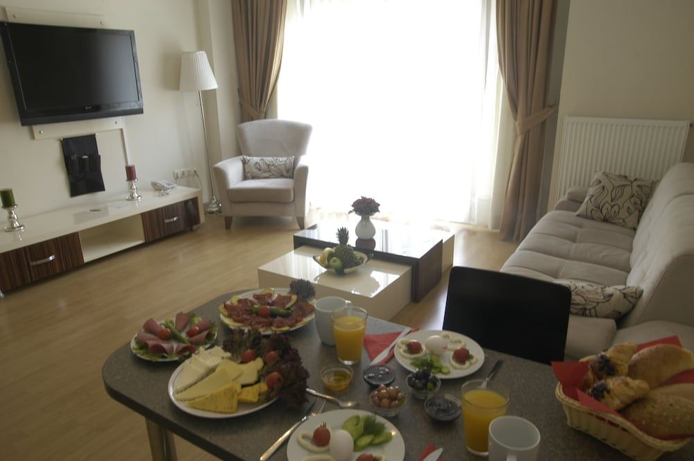 Blueway Hotel Residence Family Suite 14