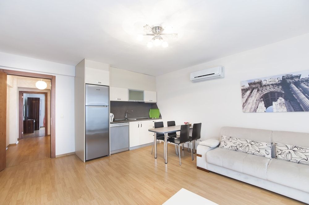 Blueway Hotel Residence Family Suite 5