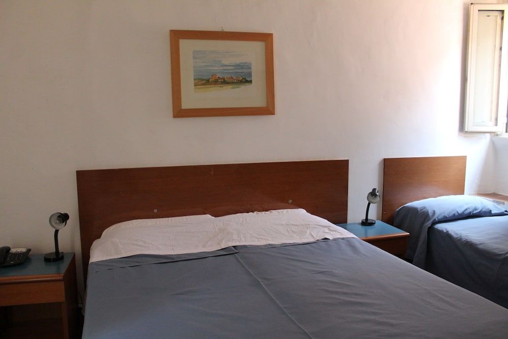 Hotel Pomezia