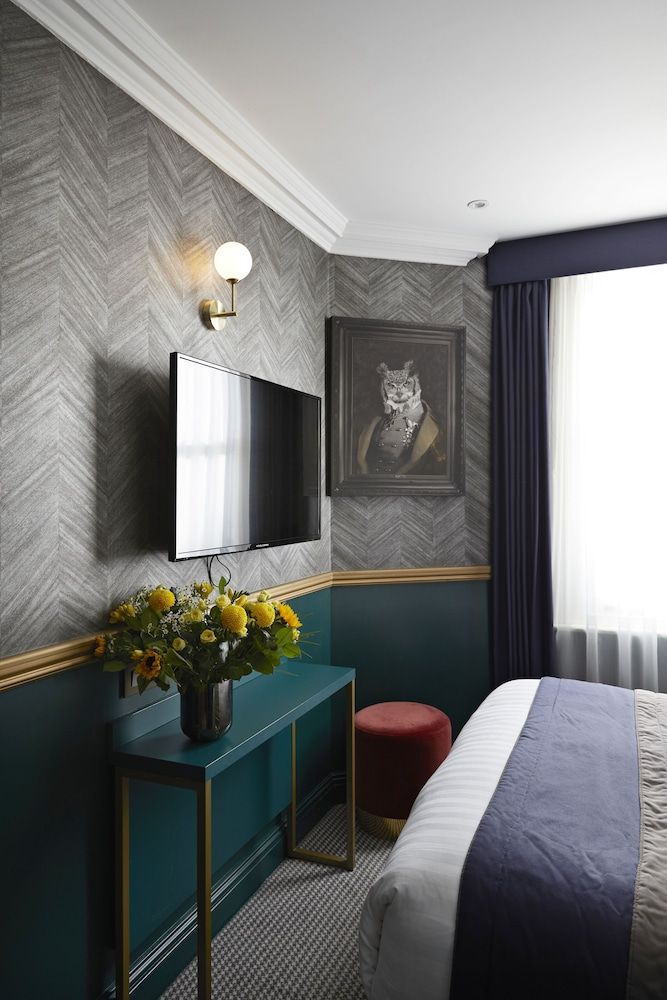 undefined The Portico Hotel 9