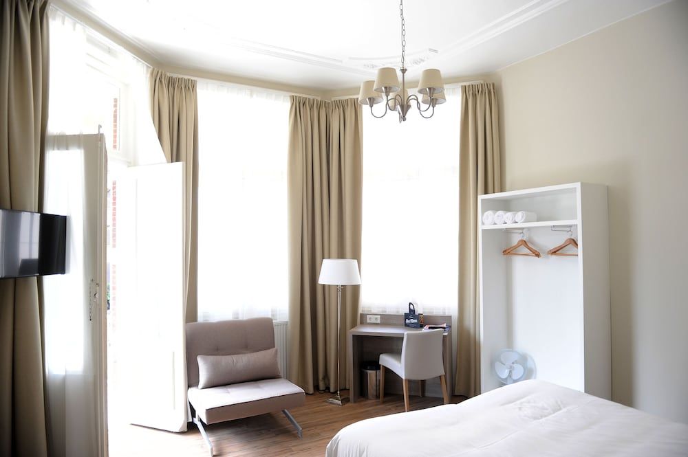 Andante Hotel Deluxe Double Room 2