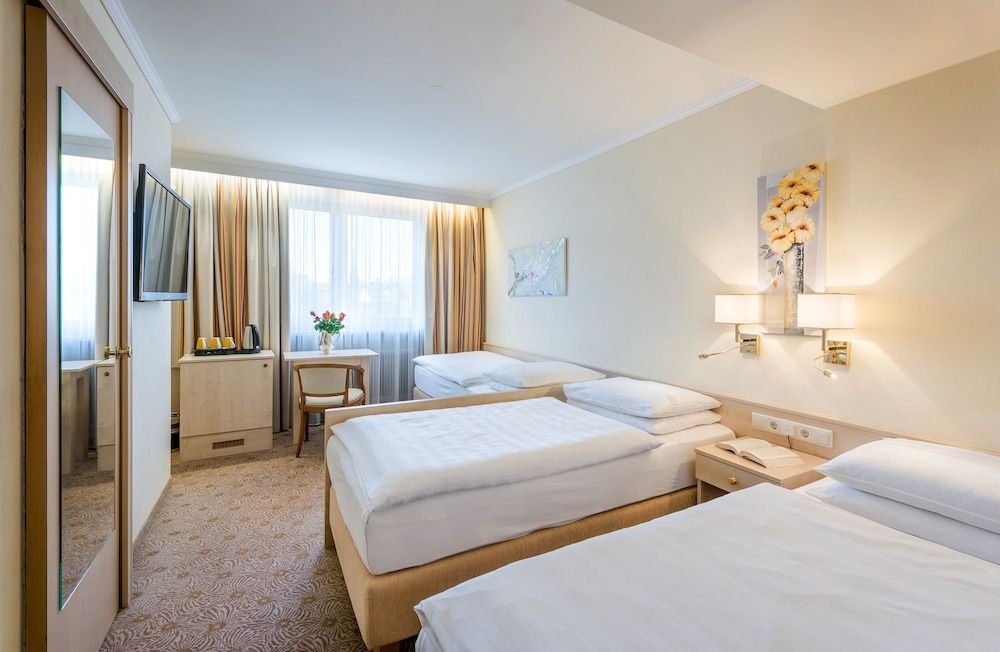 undefined Hotel Scherer 6