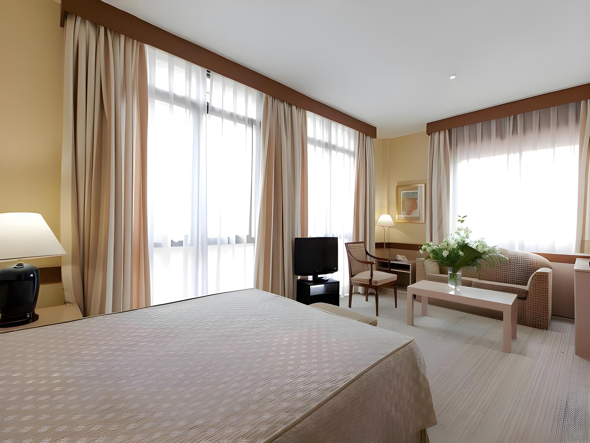 Espahotel Plaza Basílica Studio