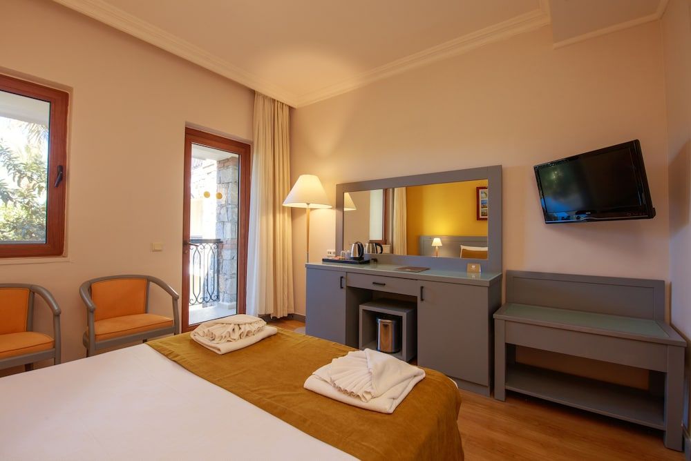 Orka World Hotel & Aquapark Standard Room 6