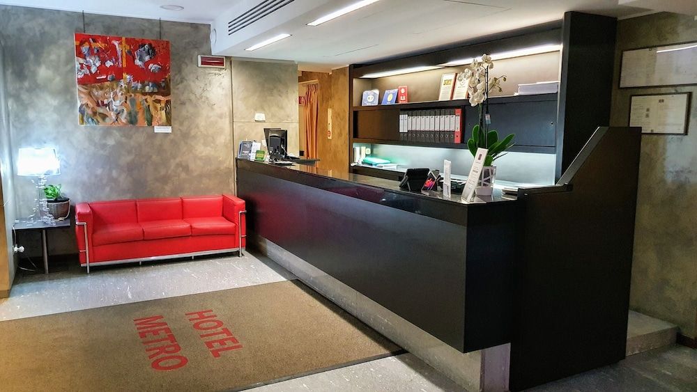 undefined Hotel Metro