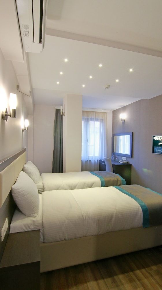 Hotel Vlaho Deluxe Room, City View