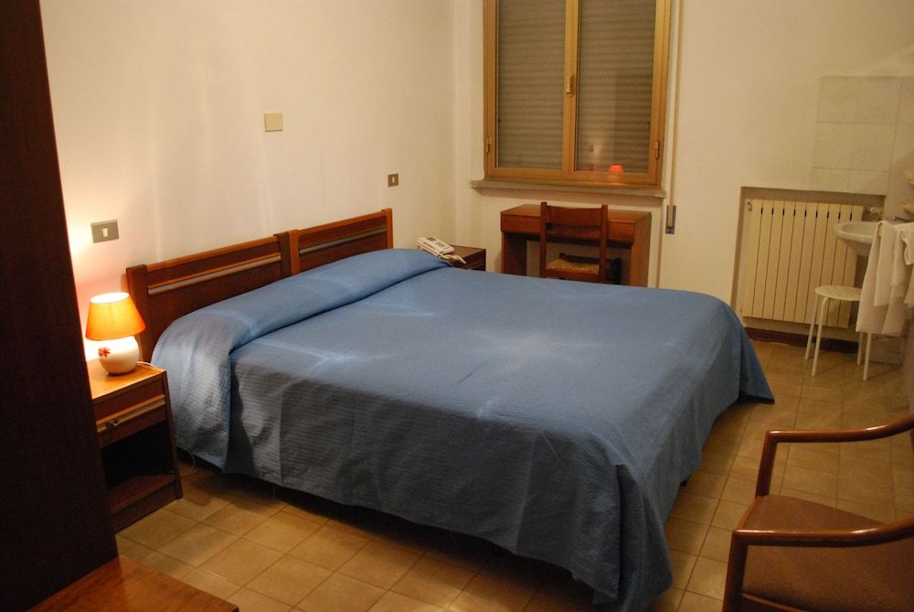 Albergo Smeraldo Double Room, Shared Bathroom