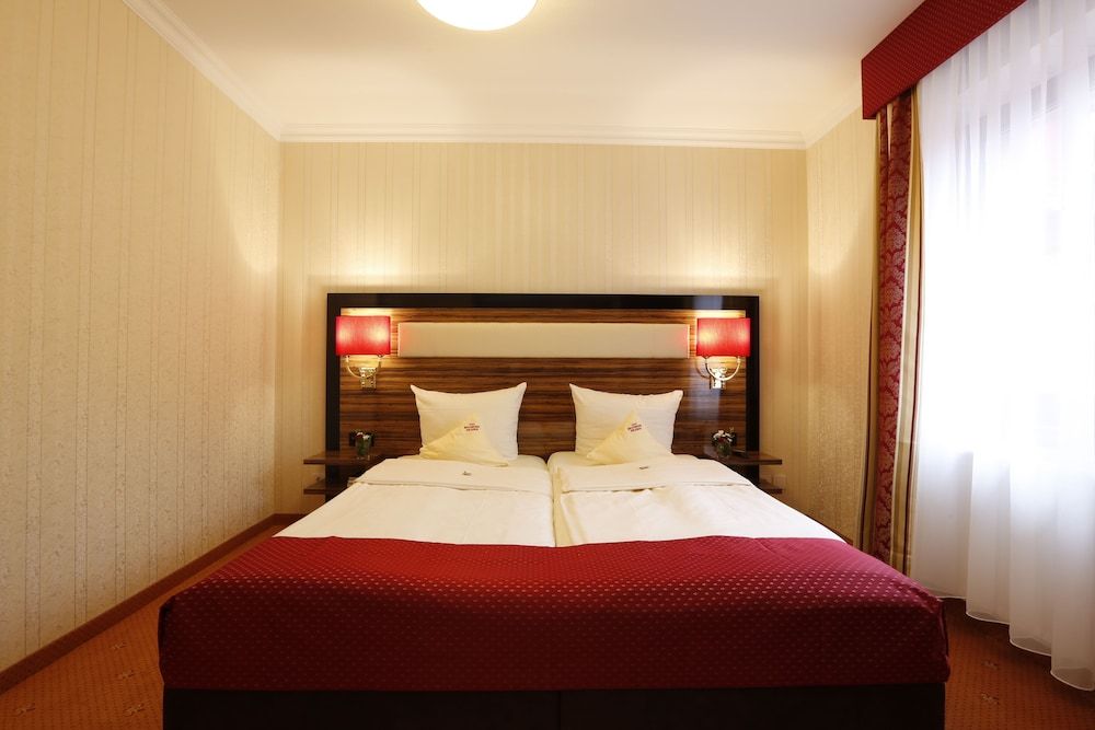 The Lakeside Burghotel zu Strausberg Classic Single Room (for more than 3 rooms restrictions will apply/ Extra fees) 5