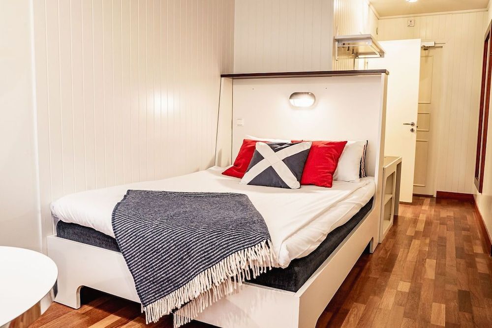 Stenungsbaden Yacht Club Moderate (Bed 140 cm) 2