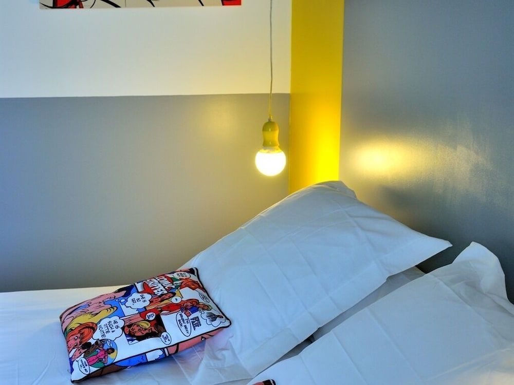 Lodges Lao Standard Double Room, Private Bathroom 4