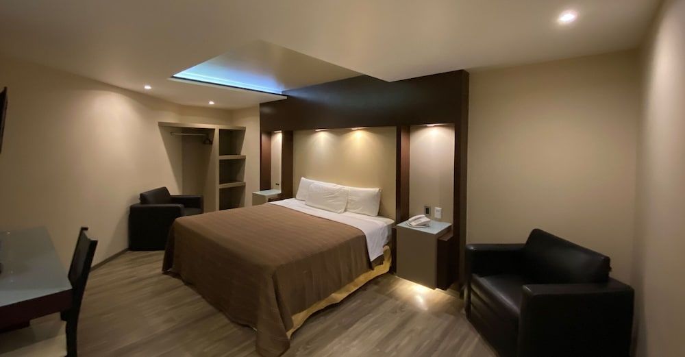 undefined Hotel Escala Central del Norte 4