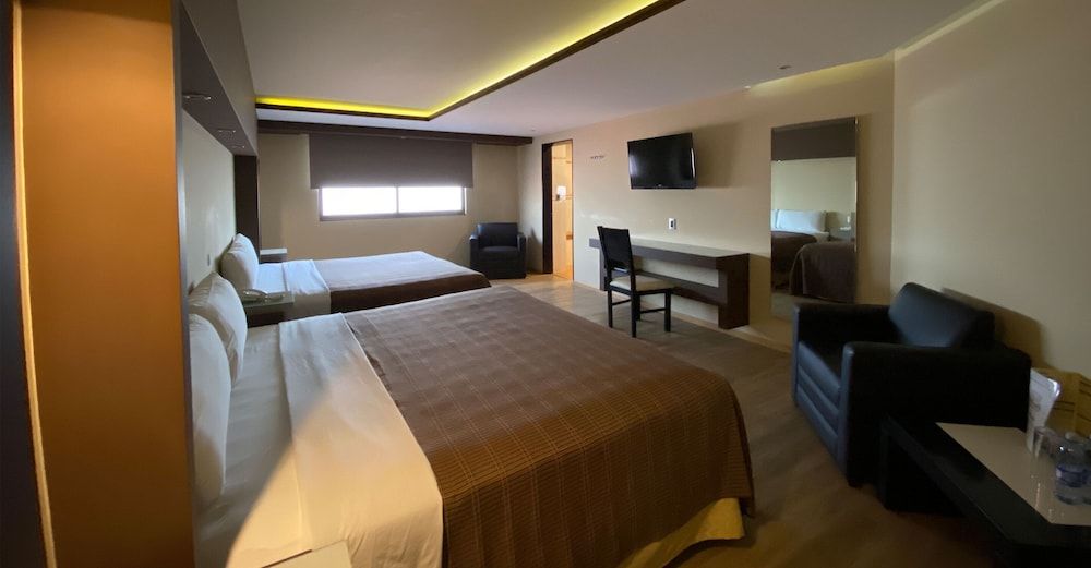 undefined Hotel Escala Central del Norte 3