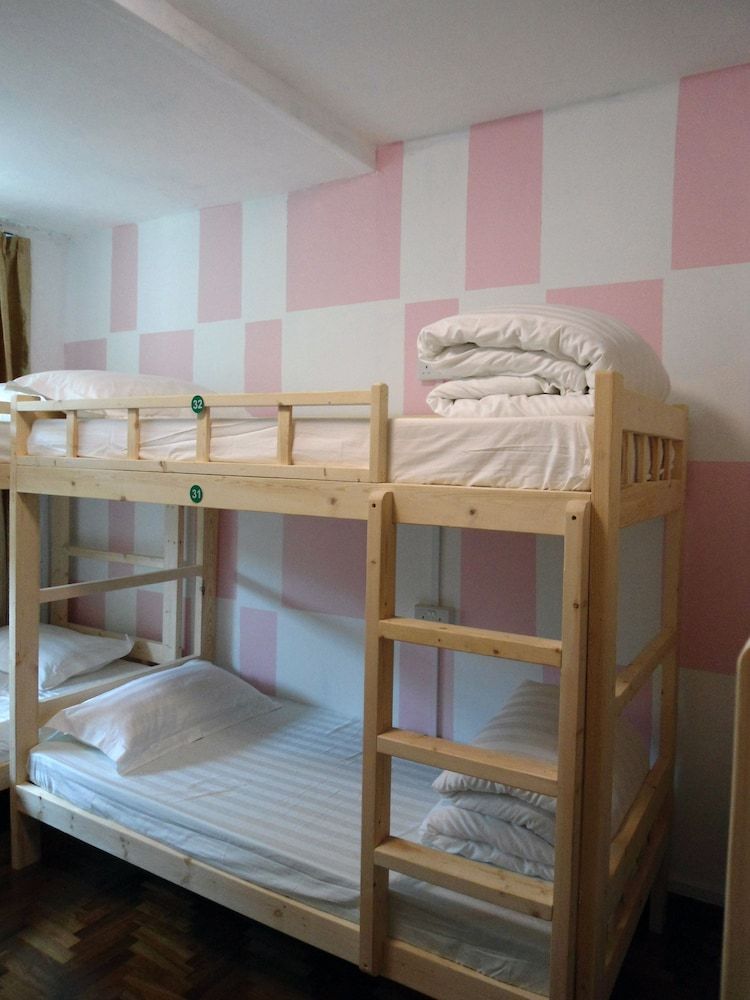 Family Room (8 Beds)