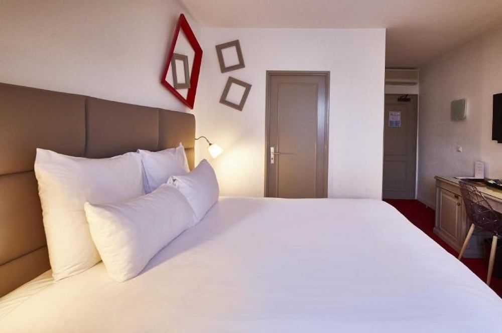 Best Western Plus Au Cheval Blanc Mulhouse Nord Comfort Room, 1 Double Bed, Non Smoking (Twin bed on request) 3