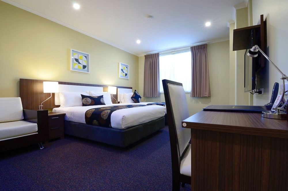 Park Squire Motor Inn and Serviced Apartments Superior Twin Room 3