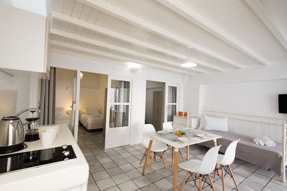 undefined Madres Houses 9