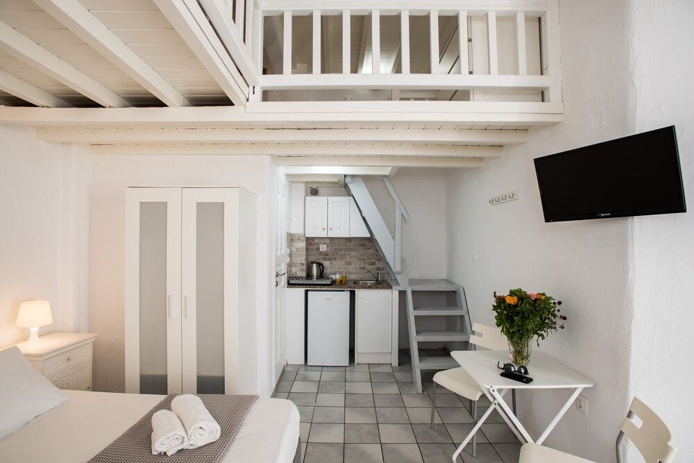 undefined Madres Houses 10