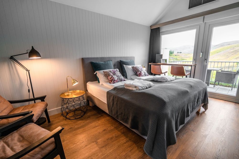 Frost and Fire Boutique Hotel Standard Double or Twin Room, River View 7