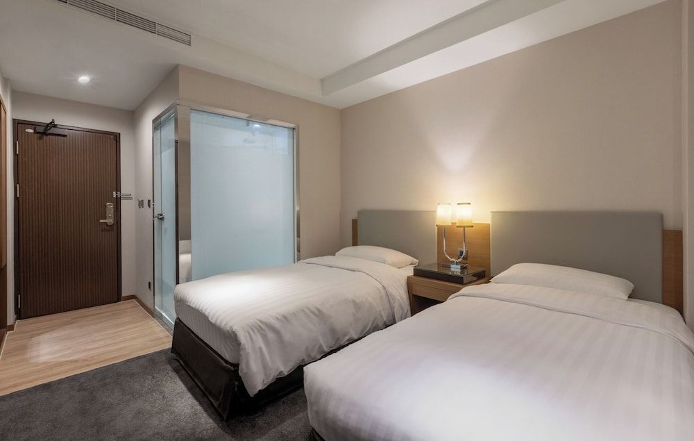 Elite Twin Room, No Windows