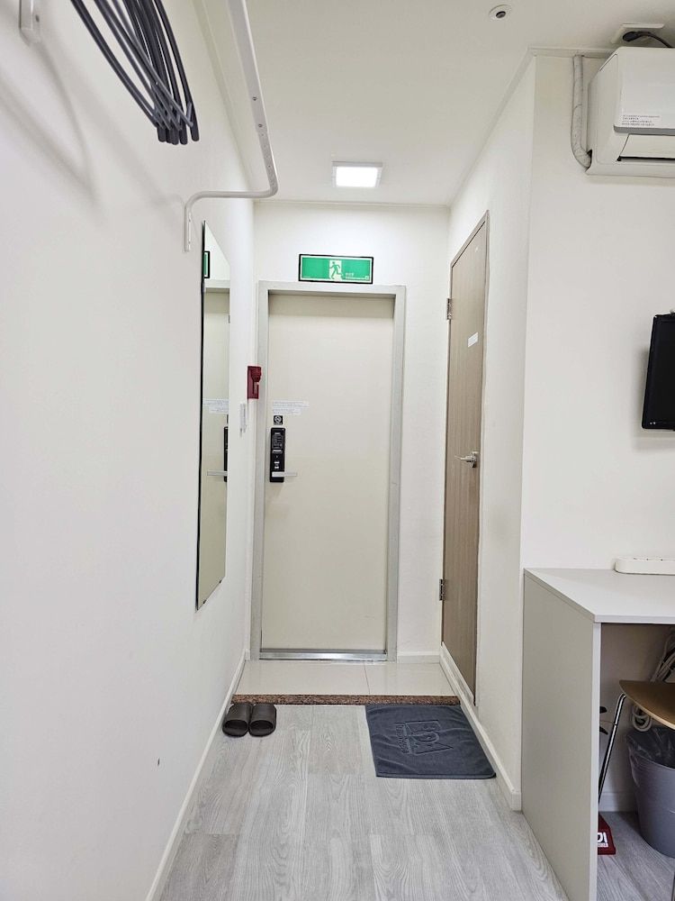 BoA travel house Single Room 10