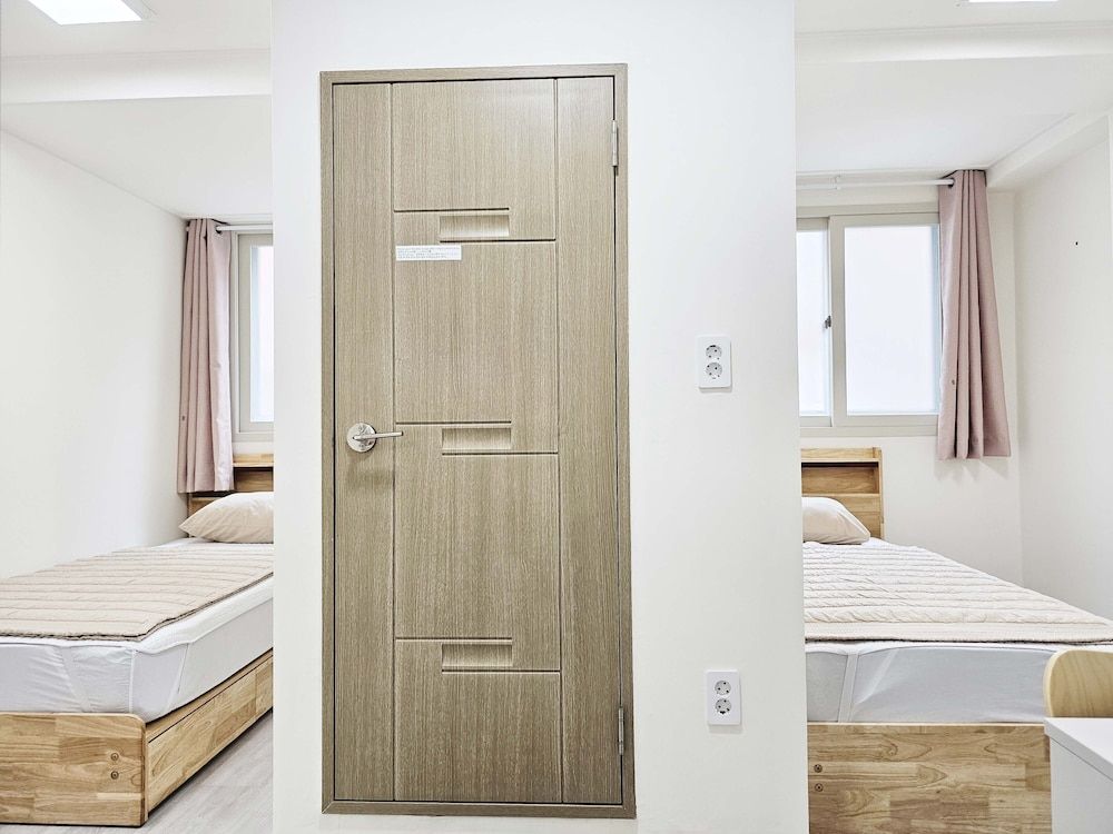 BoA travel house Twin Room 9