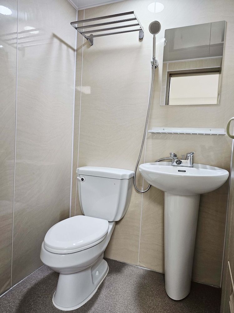 BoA travel house Family Room (3 Guests) 9