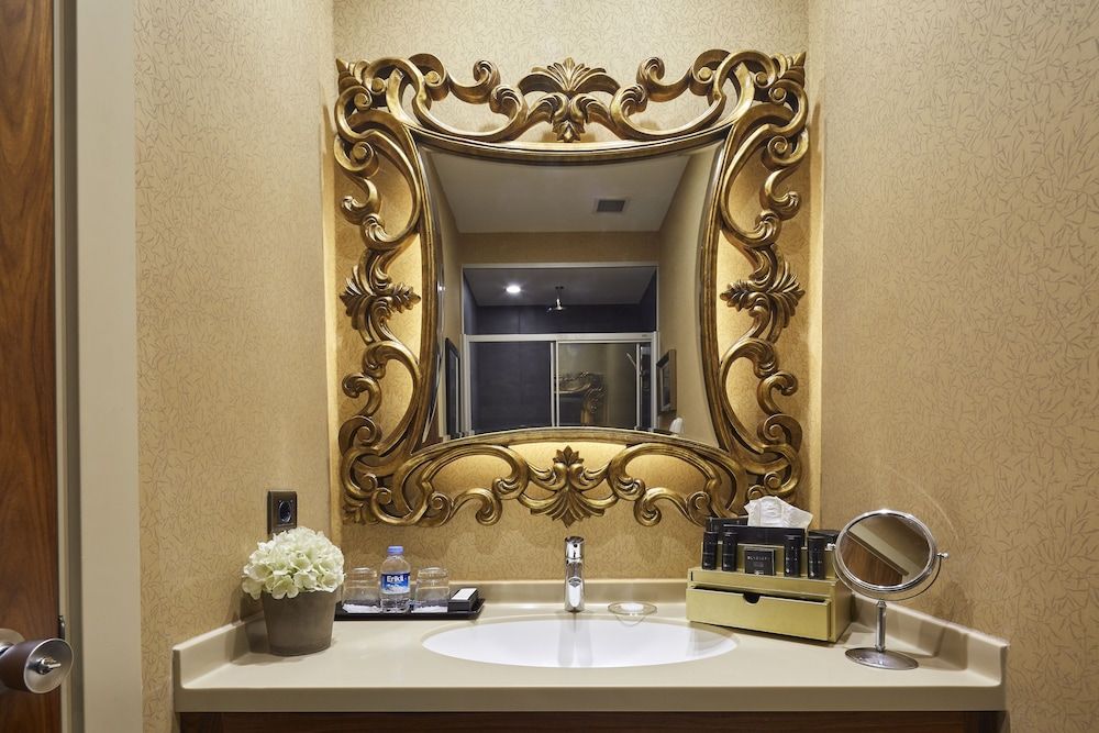 Taksim Prelude Hotel Economy Double Room, 1 King Bed 4