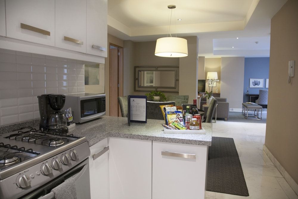 Pennsylvania Suites Loft Suite 5