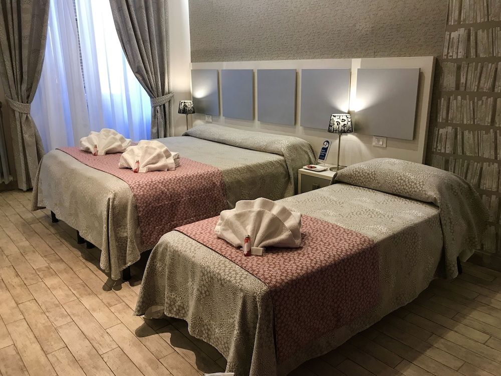 undefined Five Rooms Rome